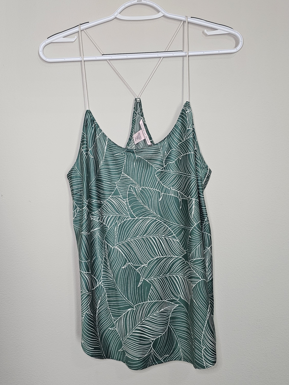 Women’s Green Leaf Print Satin Cami Top